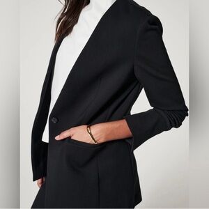 SPANX - The Perfect Oversized Blazer, classic black, size XS. Roomy fit.